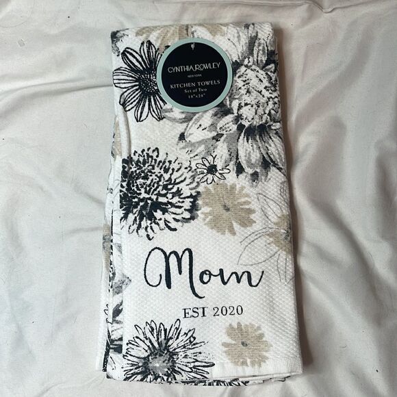 Cynthia Rowley Mom Established 2020 Kitchen Towels. Set of Two. - Picture 2 of 4